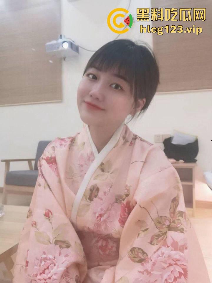 刚毕业女大学生遭男友威胁！私密高清全程录播曝光，尺度口交画面令人震惊！-5