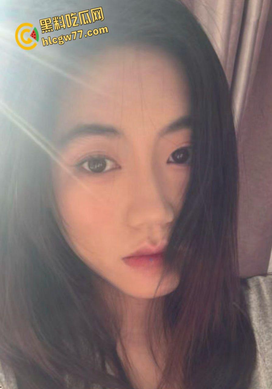 南京财务【陈琳】反差私拍曝光！豪乳翘臀情趣诱惑，骚浪姿势掀翻全网！-2