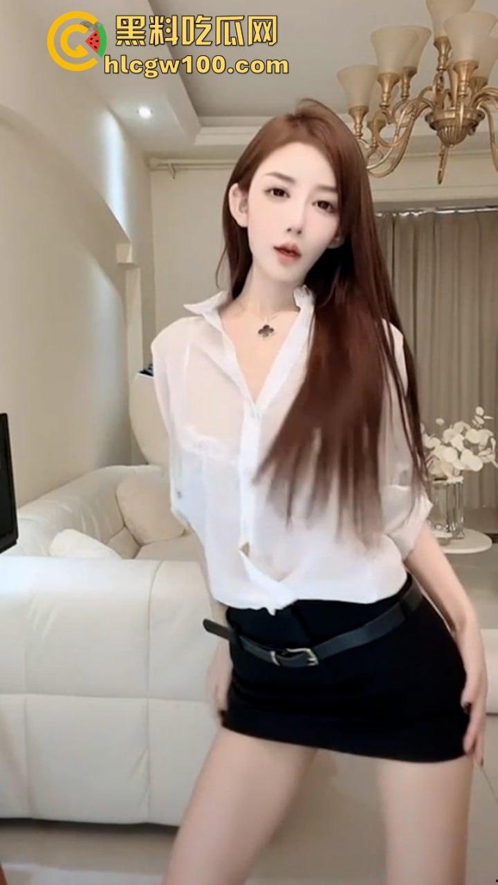 快手女主播【孙妮】近50万的色狼粉丝 应求更新性感热舞 金主定制版！-5