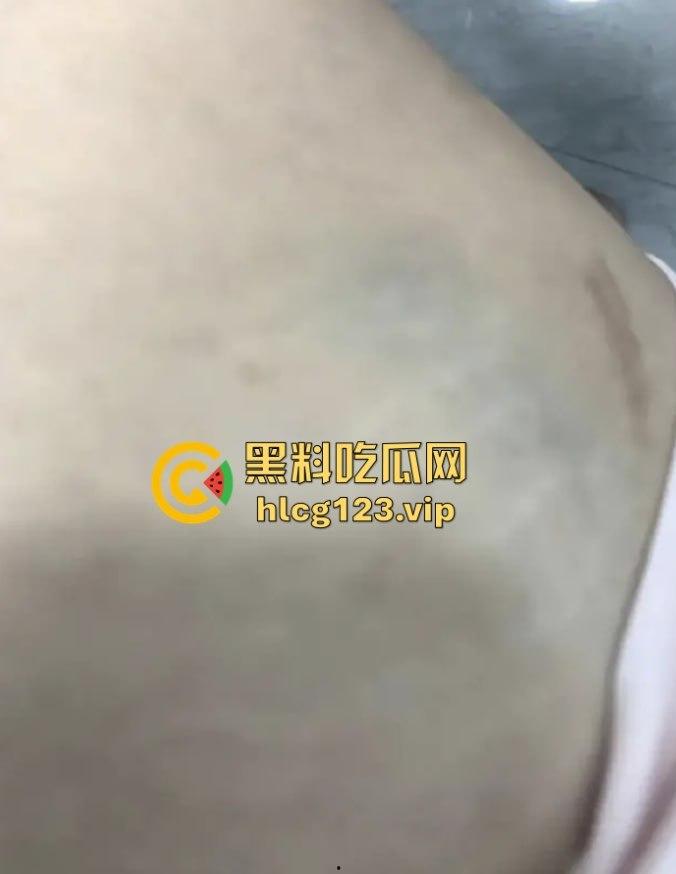 四颗福星的『王烁』塌了！嘚瑟嘲讽前女友蹭热度，结果家暴实锤送他登顶热搜！-8