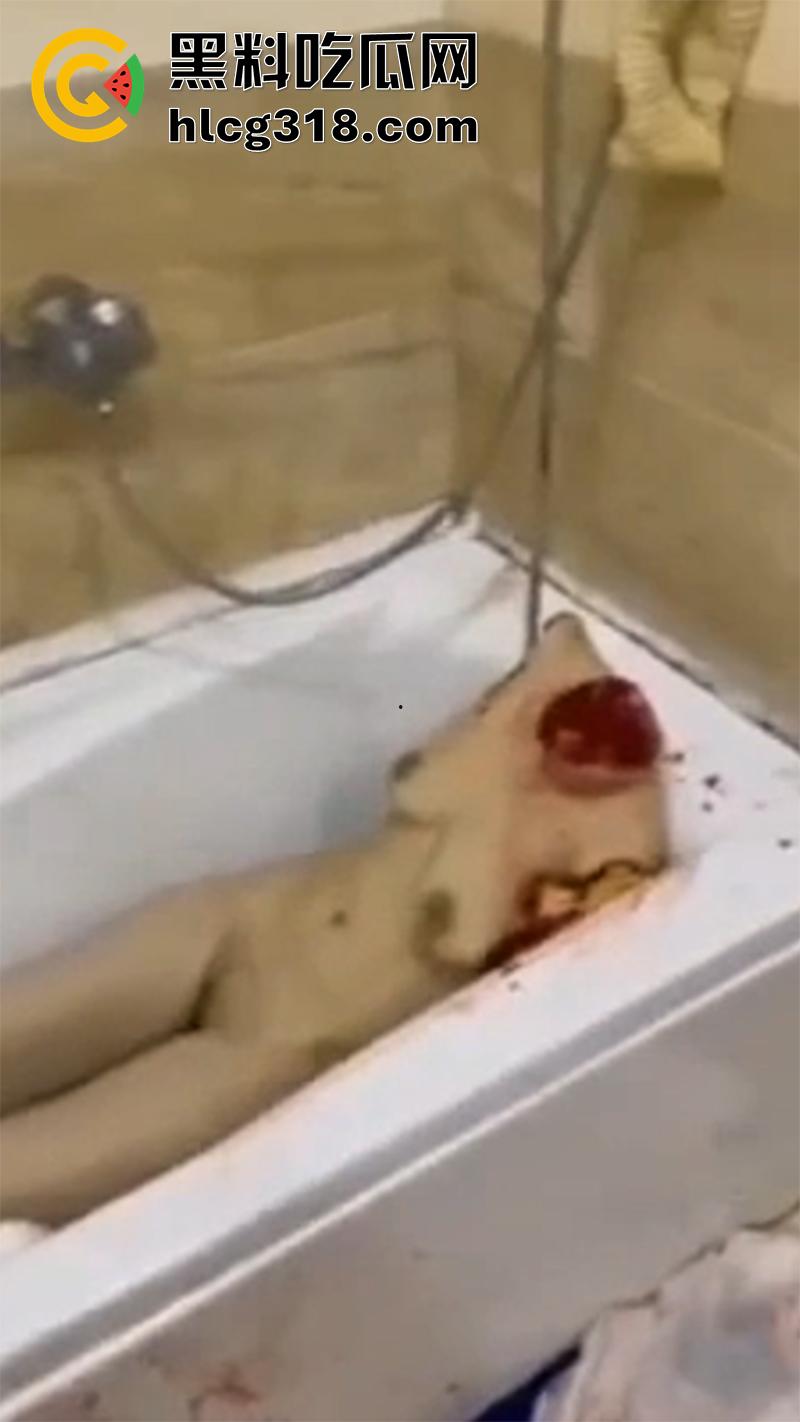 东南亚吸毒男模，无套和客人出台，双飞吸毒玩嗨杀死女友，还将女友闺蜜强奸砍头分尸，太变态了！-9