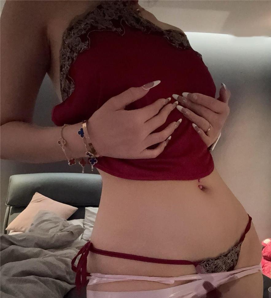 网红蝶【王晓宇】情趣内衣口球自拍勾金主!连云港文员私密视频泄露,火辣场面燃爆全网!-5