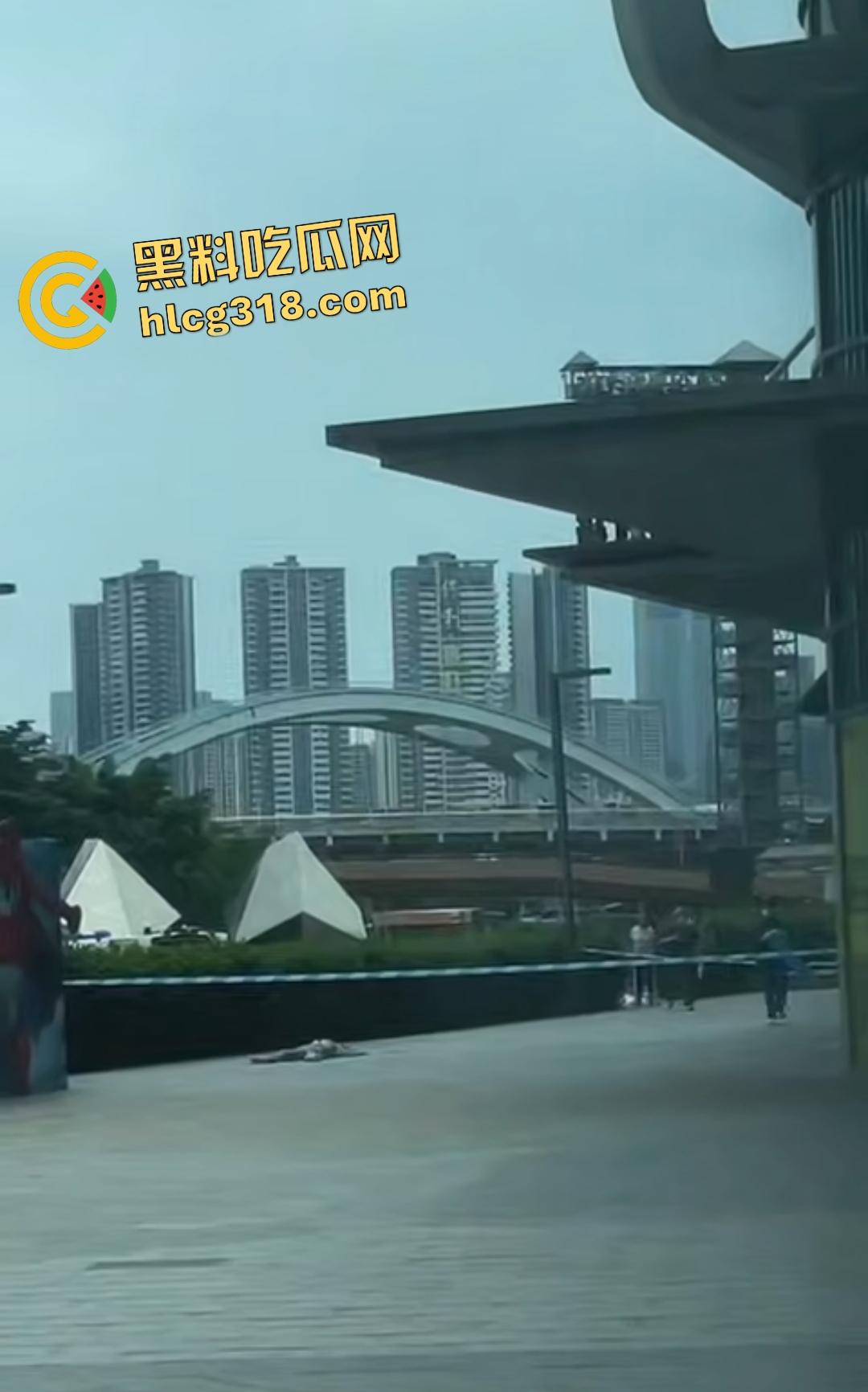 华侨城桔子酒店女子穿最爱的JK跳楼自杀悲剧！原因竟是女友遭男友暴打次日绝望坠楼！-8