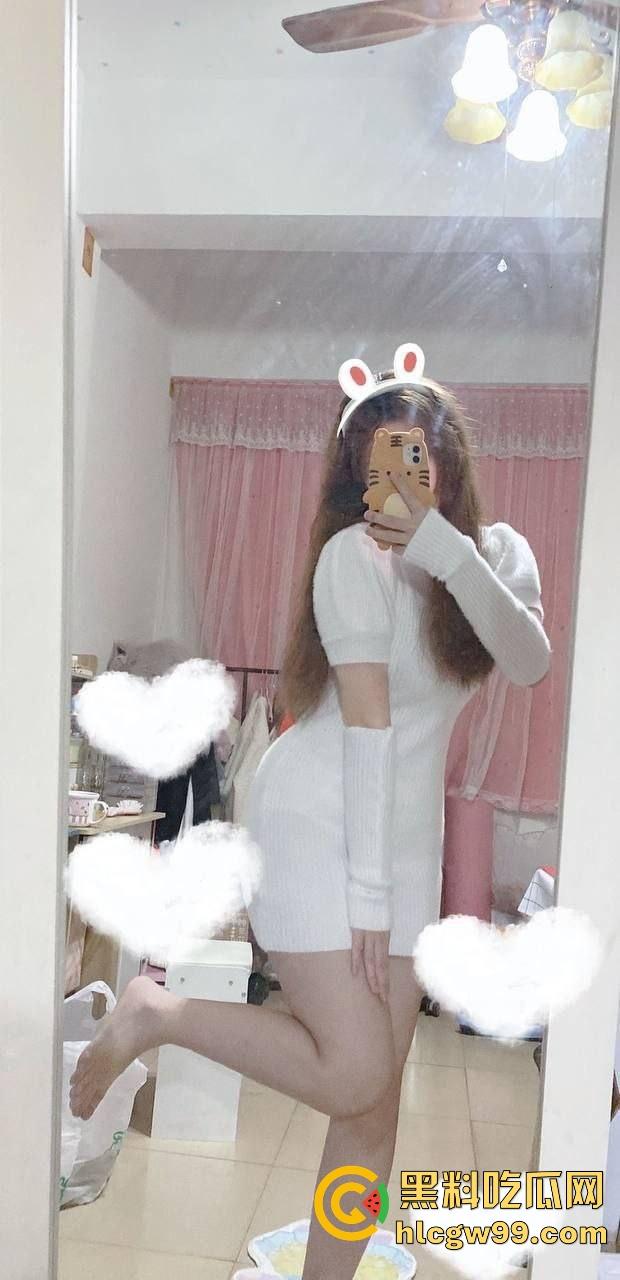 过年约炮杭州女大【孙倩倩】高冷皮囊下藏着欠操样,长毛衣底下啥都没穿,粉嫩骚逼湿成狗,跪着求肏被捅穿!-1