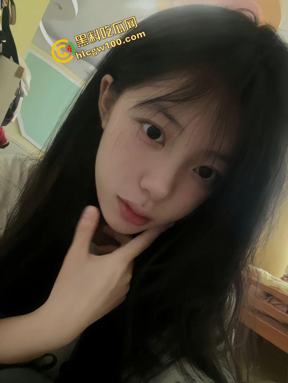 百色职业学院清纯甜美女神【王涵曦】被带坏调成反差母狗，约操大哥口爱爆怼骚逼娇喘！独家曝光流出！-3