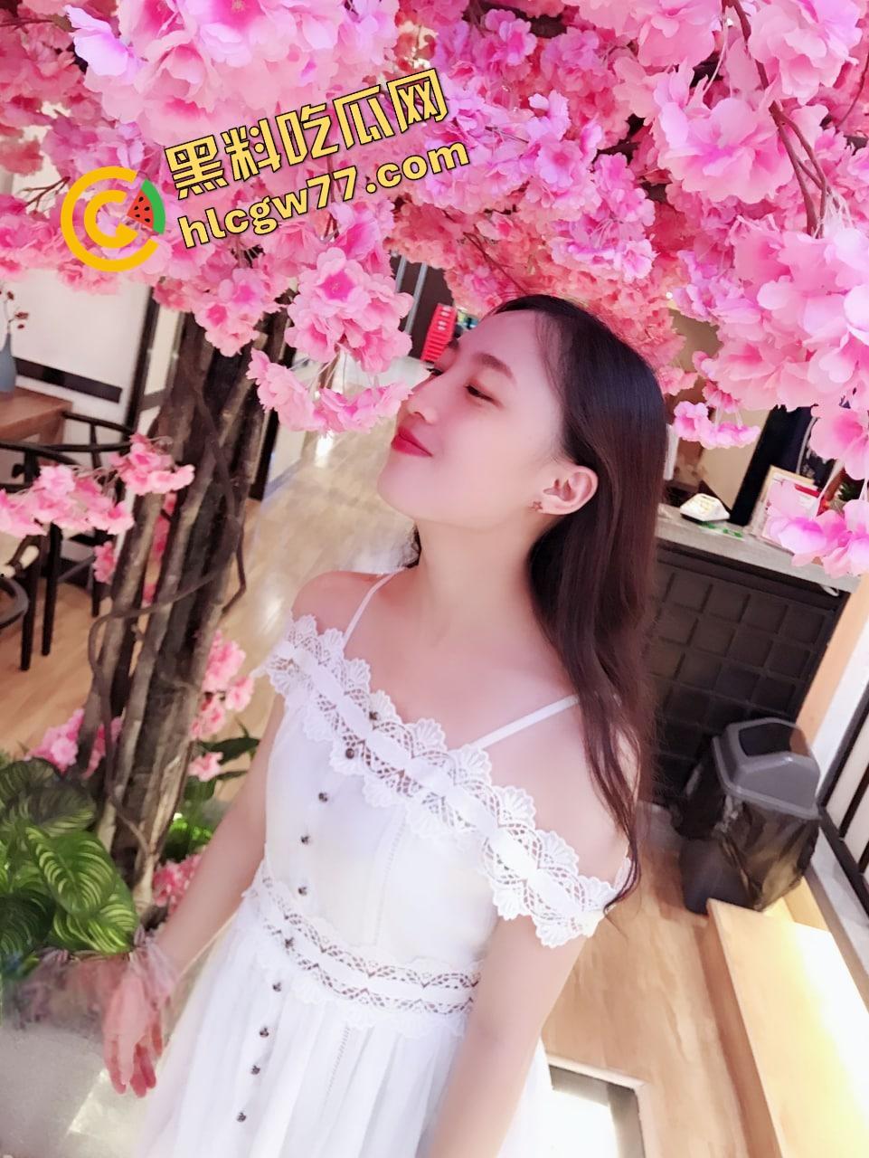 郑州南区瑜伽馆女神『章萍萍』嘴上喊金主爹，床上扭得像电风扇，清纯个屁，全网都在传她！-4