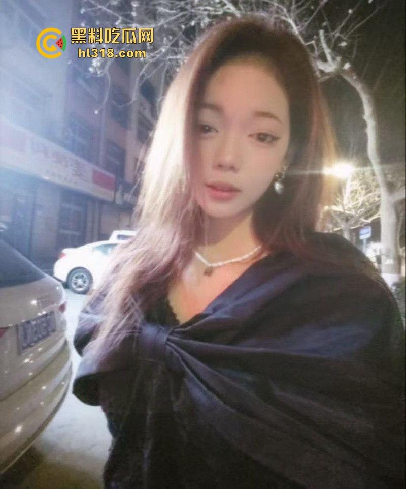 38万娶回家的高颜值新婚人妻【李茵茵】出轨前男友视频曝光，被各种爆操打桩，露脸口爆淫荡至极！-1