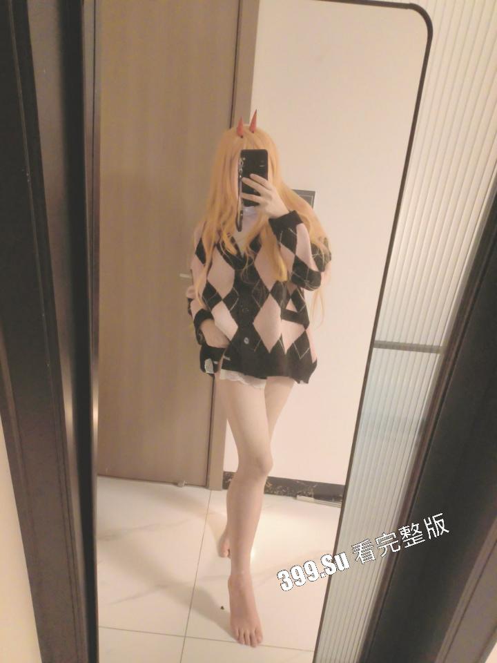 抖音网红 #暗黑水晶铁蛋酱  被扒出是推特福利姬  白嫩巨乳萝莉  果然爱cos的都是骚货-10