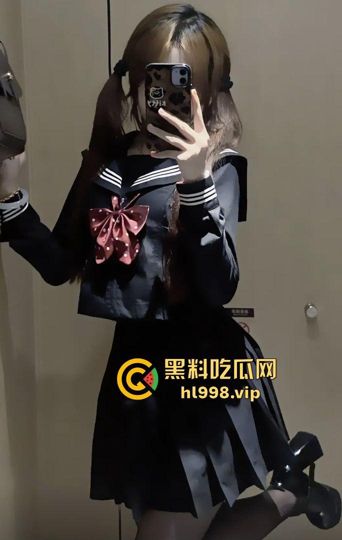 广州06后抽象大学生『B7』抖M抖音找爸爸！大哥爆料三洞齐开包养半年，逼瘾大到吃肾宝片都扛不住！-9