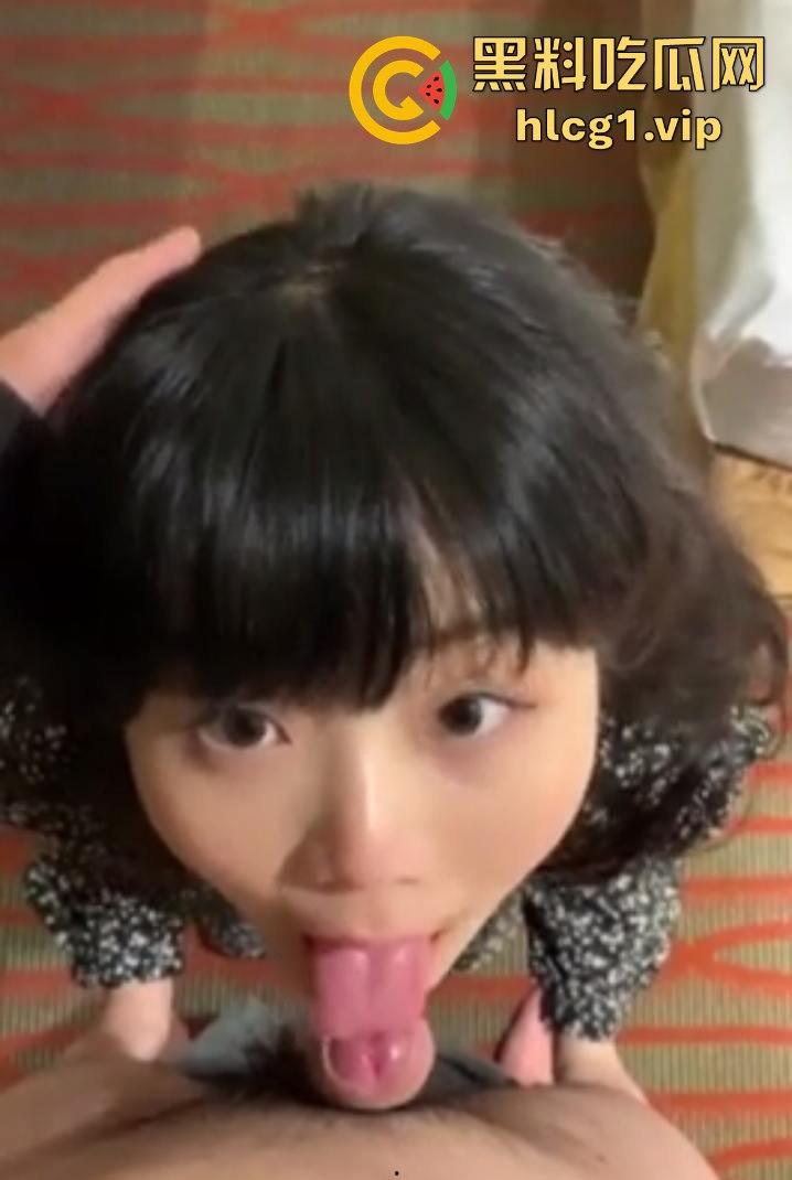 商场试衣间里的秘爱！碎花裙撩起后入爆操，忍不住叫出声来！-7