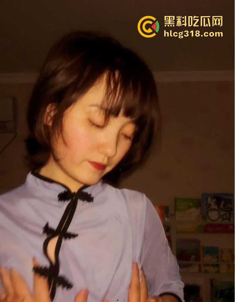 广州大学大三学姐【李慧】气质女神竟是闷骚淫娃，私下勾搭不同壮男，全程露脸各种超淫玩法层出不穷。-3