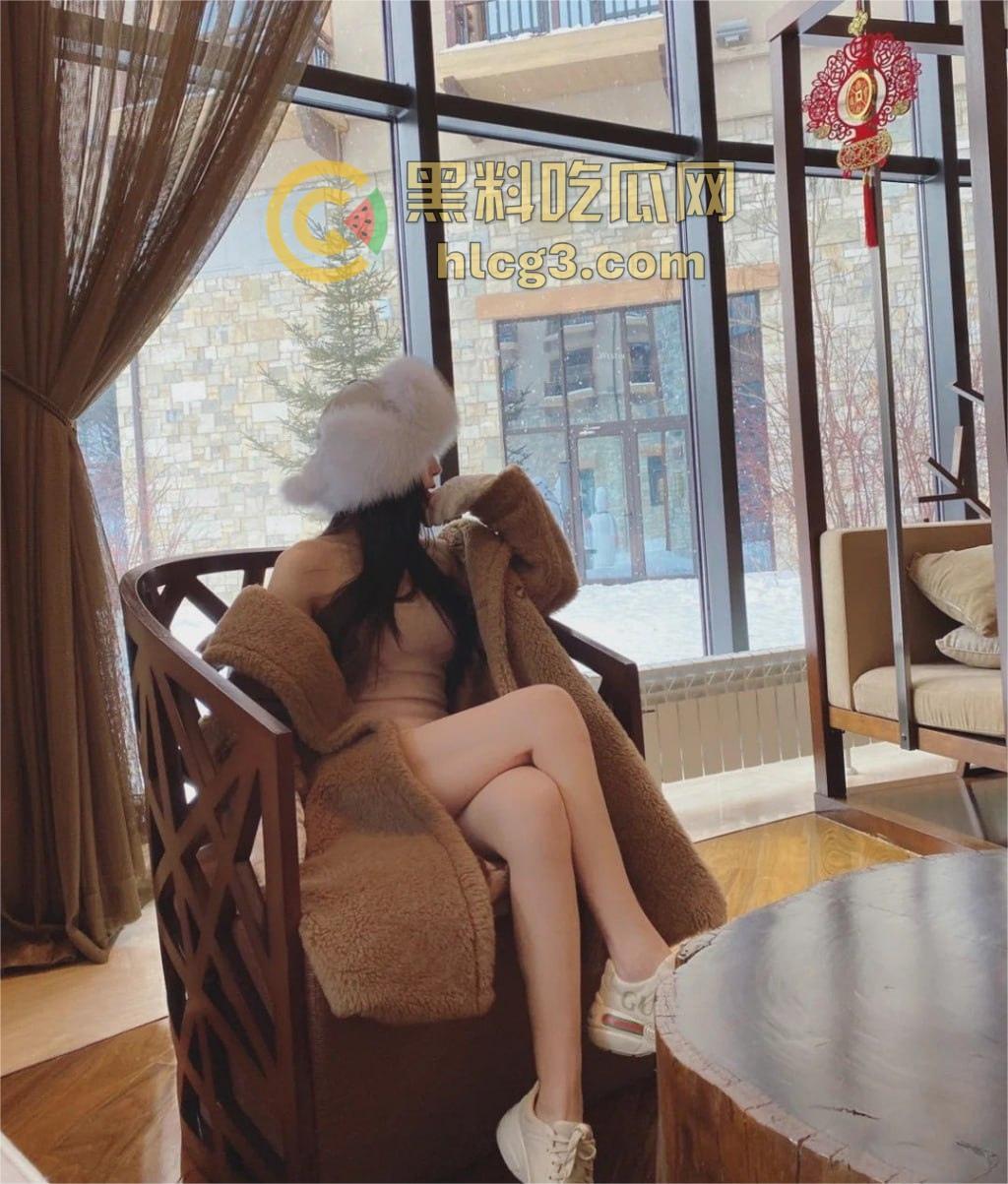 91大佬鹿与玫瑰海圈养极品小母狗疑似抖音百万网红「皮幼」，豪门调教大秀，调教细节曝光，视觉冲击无敌！-19