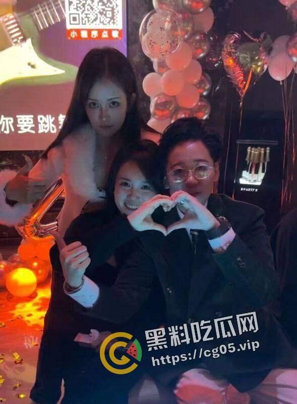 浙江温州女同男同形婚！白天结完婚晚上男gay就去网上找1 女同去找拉拉表白-8