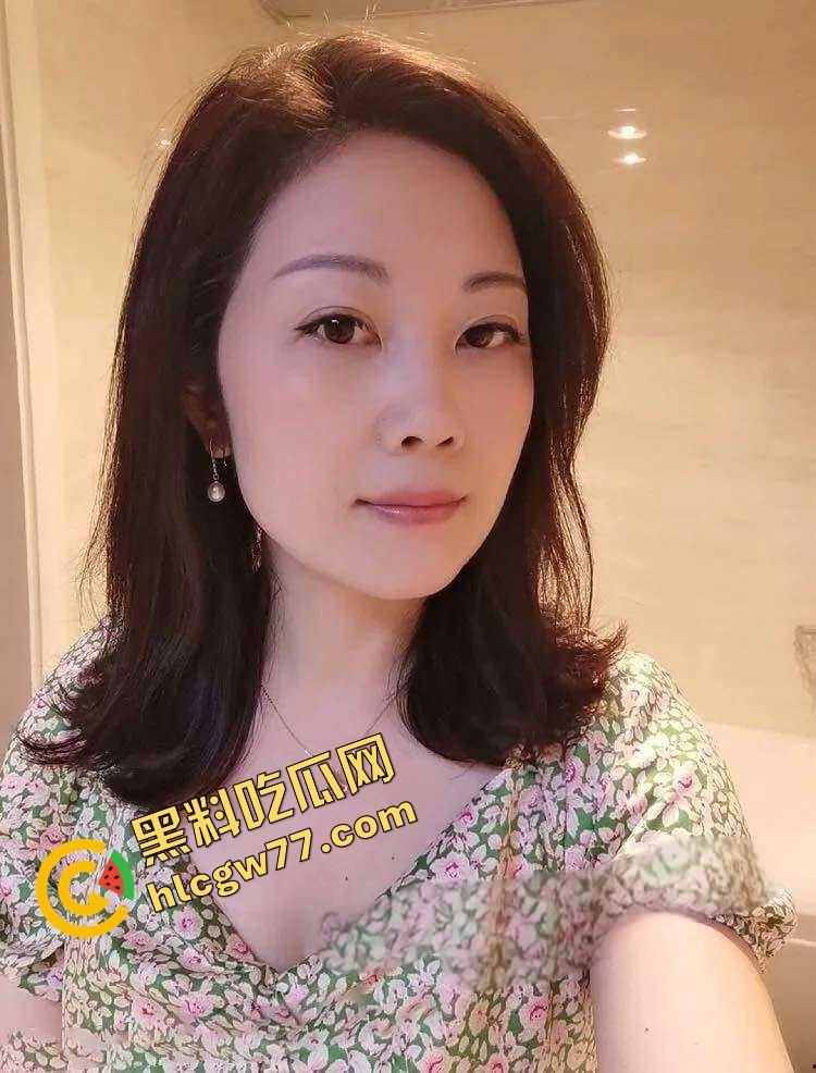 马鞍山震碎三观，硕博夫妻默许淫妻母子乱伦，韵味妈妈做亲儿性启蒙，聊天记录视频曝光！-11