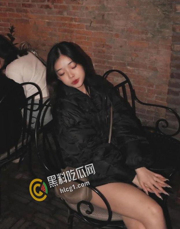 美国加州极品高颜值留学生 泡菜国24岁电竞网红女神 JessicaKim 大尺度自慰自拍视频泄密！-6