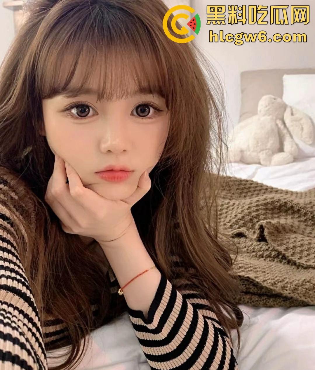 抖音操逼大神『暴力三刀』每日一啪，约极品嫩妹无套猛操，大学生妹子戴眼罩口爆后入，记录生活给兄弟共享！-2