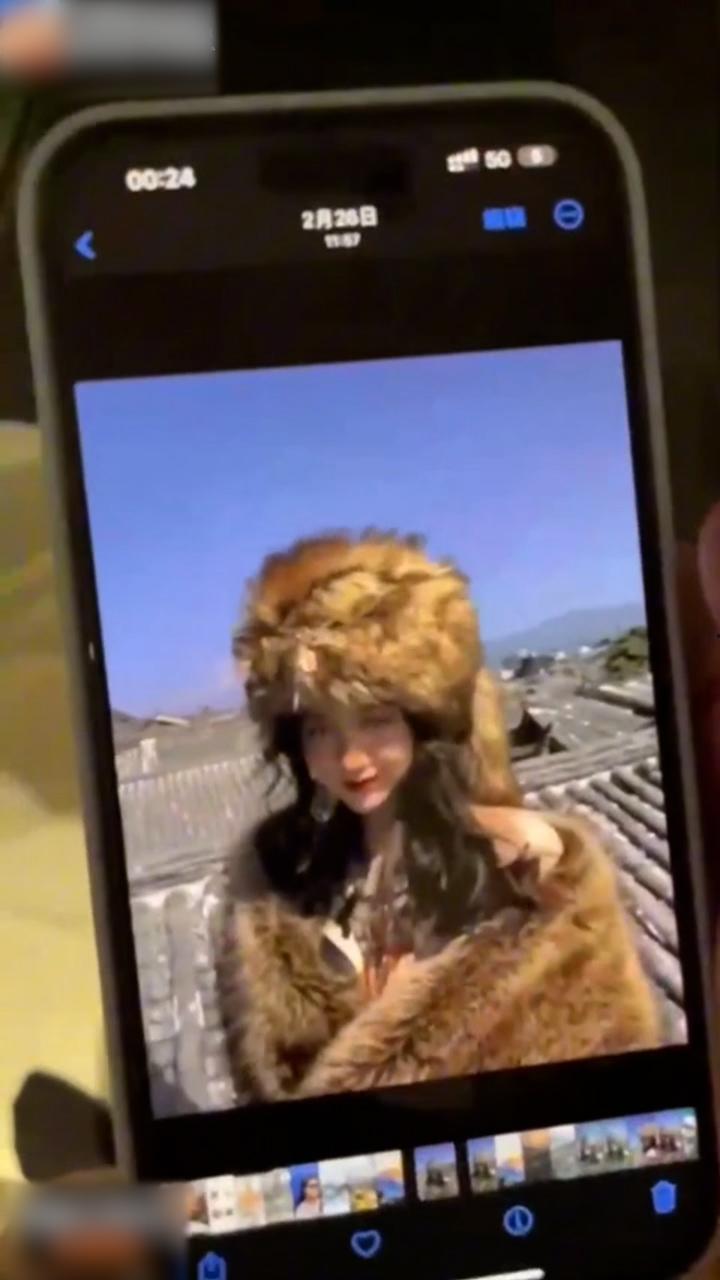 超真实迷奸空姐！脚趾头插穴都能插出水来地骚货 这丰满的样子简直了-5