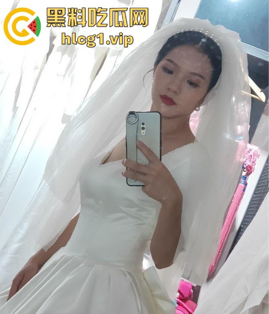 杭州少妇『钱莉』3P泄密!新婚期绿帽奴丈夫献妻玩双插!酒店内激情上演前后夹击双根齐入!-1