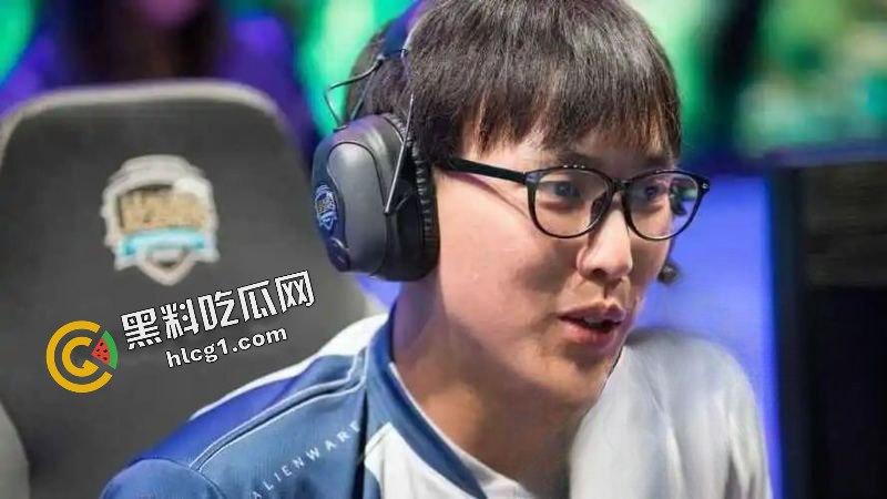 电竞大瓜!英雄联盟TSM战队大师兄doublelift女友出轨精神小伙 镜前后入曝光泄密-3