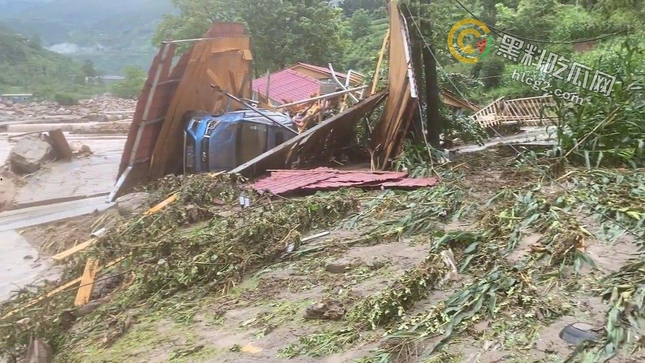 四川雅安汉源县暴雨肆虐：30余人失联，灾后现场触目惊心-8