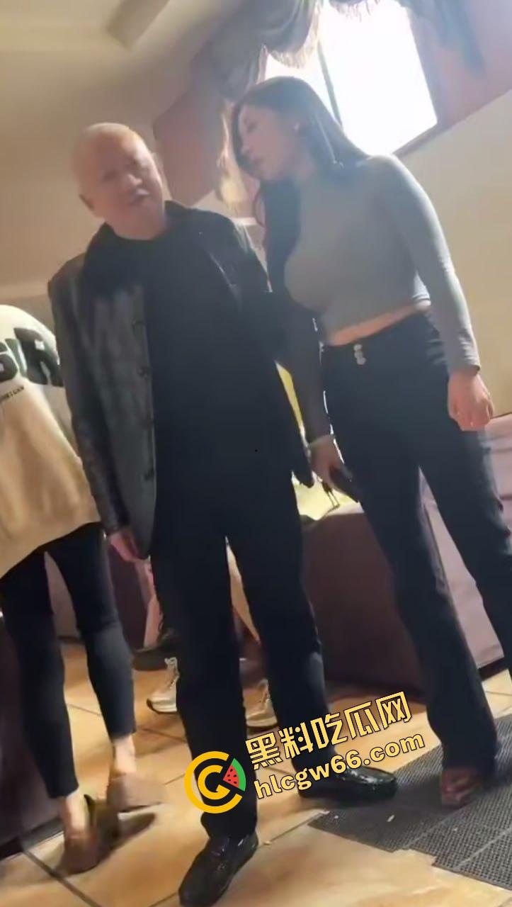 绵阳大青龙曝光,舞厅全关它还顶楼海选200一炮,出租车排百米,开房现场像炮展会!-11