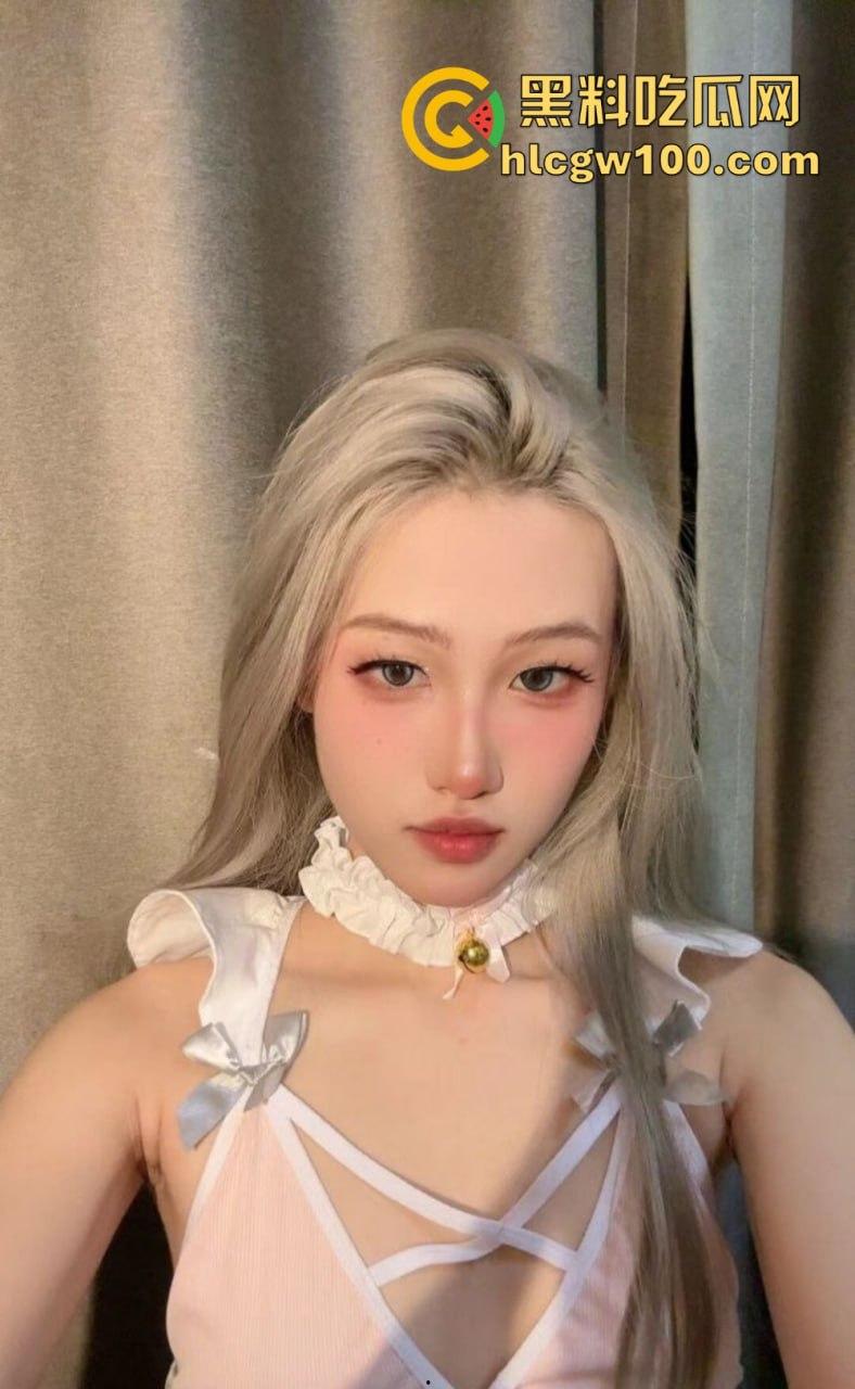 亚文化女友【赵婷】骚到极致，平时正经得像个人脱了衣服直接化身母狗，用跳蛋自慰到白浆直流 真的亚得一批！-3