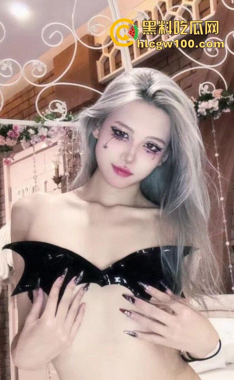 亚文化女友【赵婷】骚到极致，平时正经得像个人脱了衣服直接化身母狗，用跳蛋自慰到白浆直流 真的亚得一批！-5