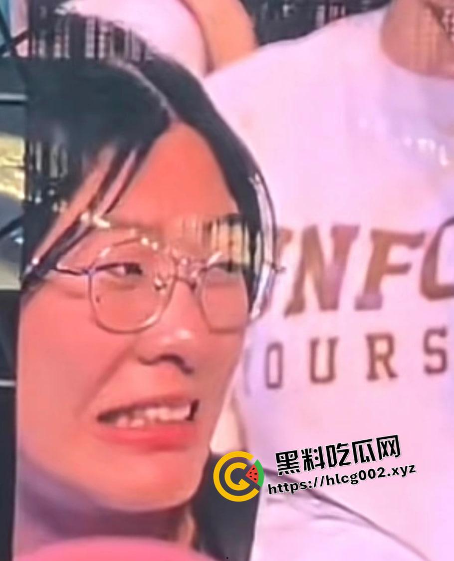 薛之谦重庆演唱会再现顶级沸羊羊!女生当众否认男生陪同 抖音号小五仁涨粉二十万 微信被爆出 真叫她玩明白了-10