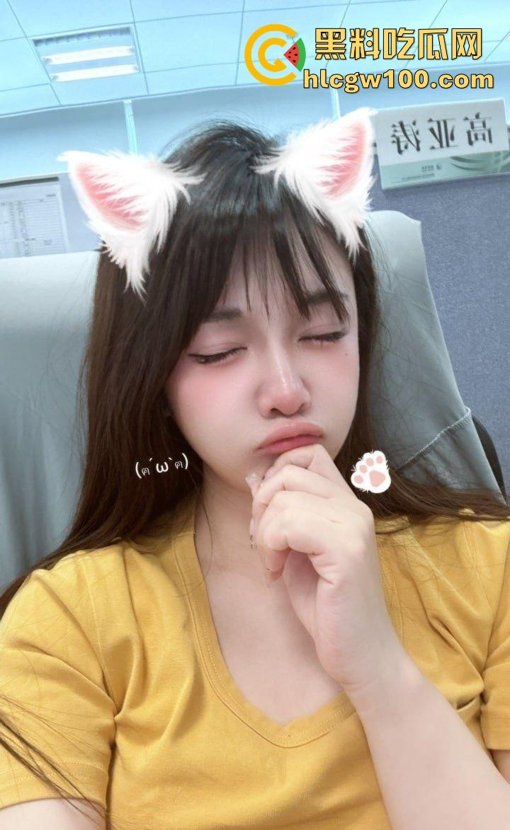 石家庄少妇文员『熊可心』桌上揉穴喷淫水湿透桌面,大奶子又软又白,老板欲火焚身直接腿软!-4