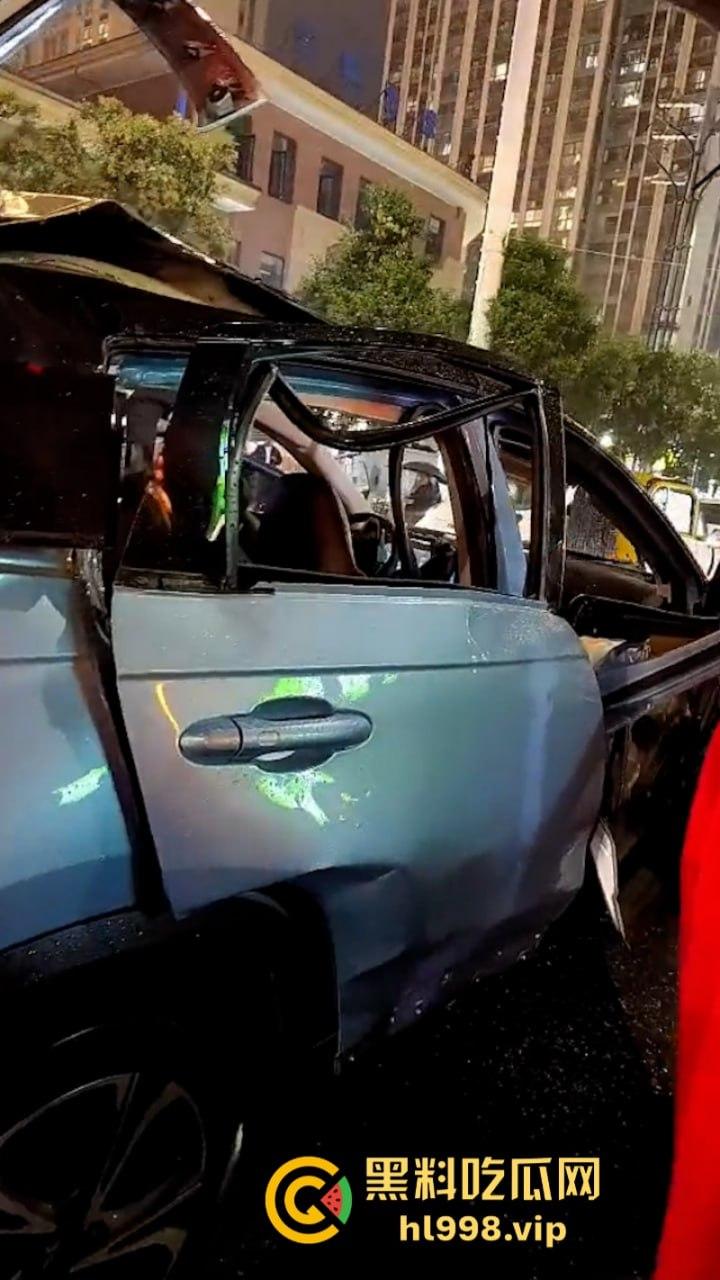 安全出行路在何方?出行安全面临新挑战 亳州桃花源西门新能源汽车爆炸!-4