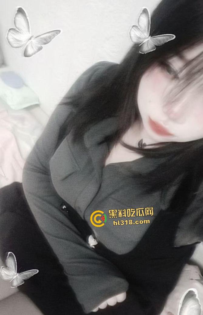 幼稚脸学生妹背叛男友磕炮聊骚,露脸自慰视频奶子,被男友发现直接曝光这骚奶子!-3