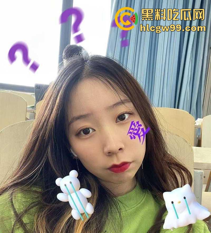 广州大学广告设计的22岁反差学妹【安雯婧】露出私拍福利流出，小穴高清特写，多少舔狗心里的梦中女神！-6