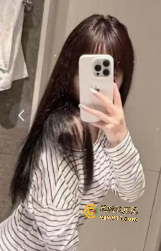 清纯校花【曹金丽】情趣黑丝裹紧雪腿诱惑爆棚,跪舔巨根喉爆极限挑逗,女神秒变床上浪娃!-1