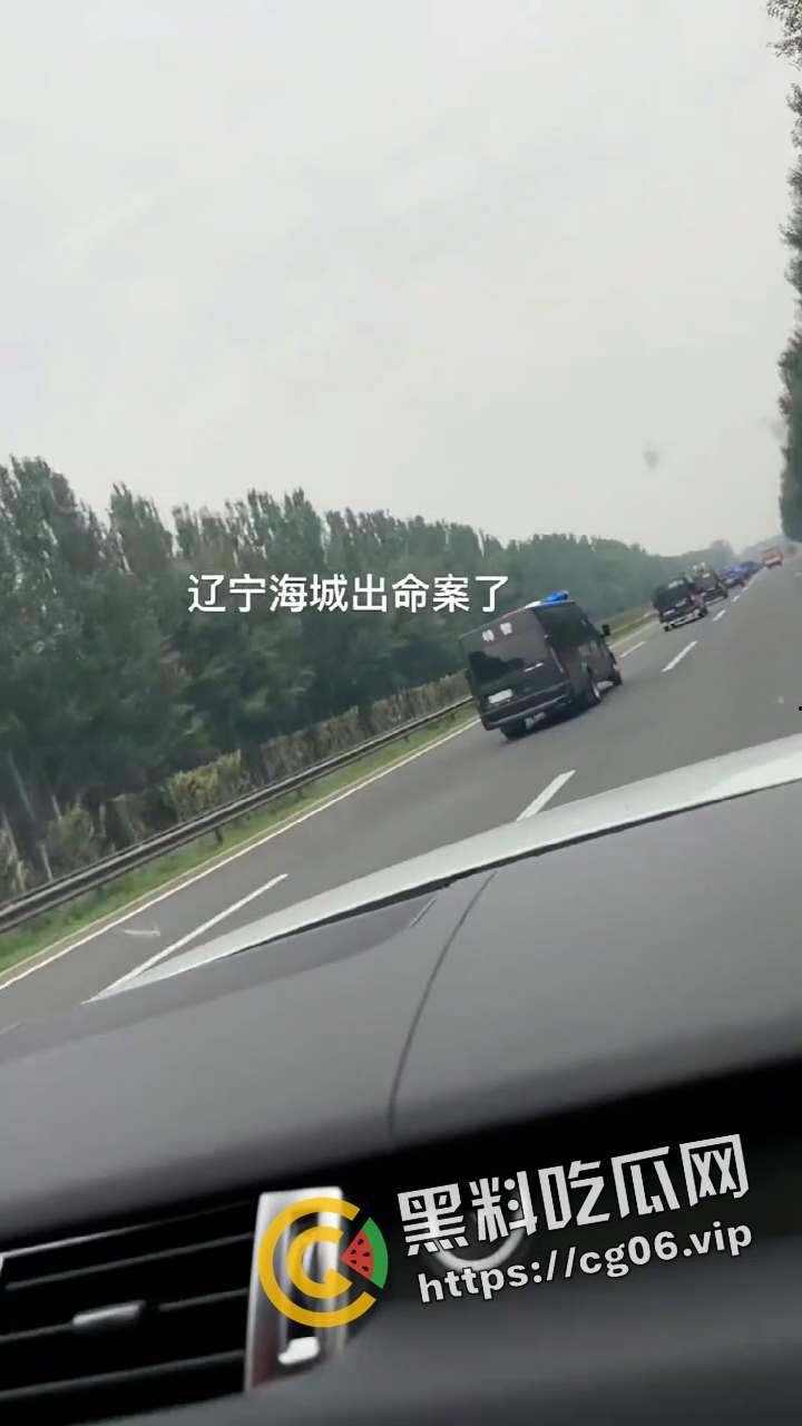 最近又刷屏b站抖音的杀人犯!海城李恩盛杀人事件 手刃妻儿老小却赢得警察递烟 赢得全网男人敬佩-2