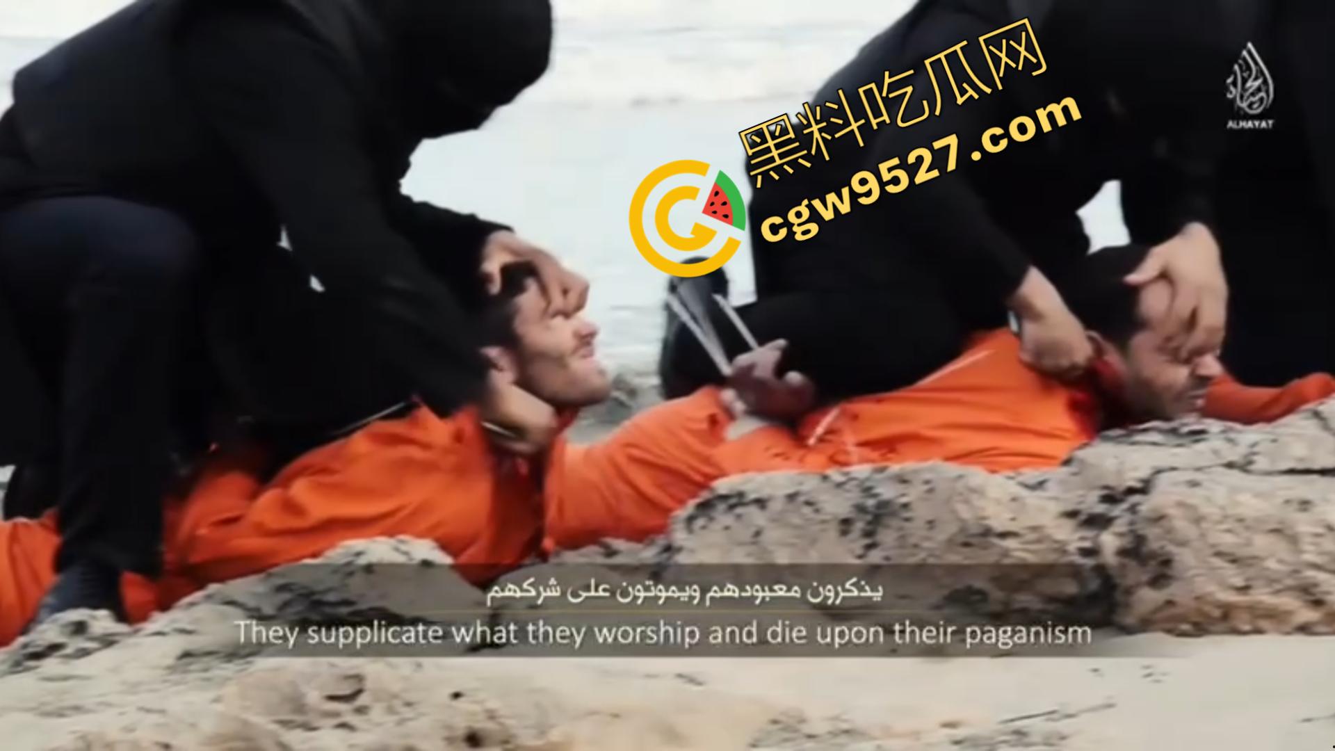 血染海滩!印度刽子手的恐怖行刑现场,犯人被无情割头,现场血流成河,恐怖至极,胆小者勿入!-7