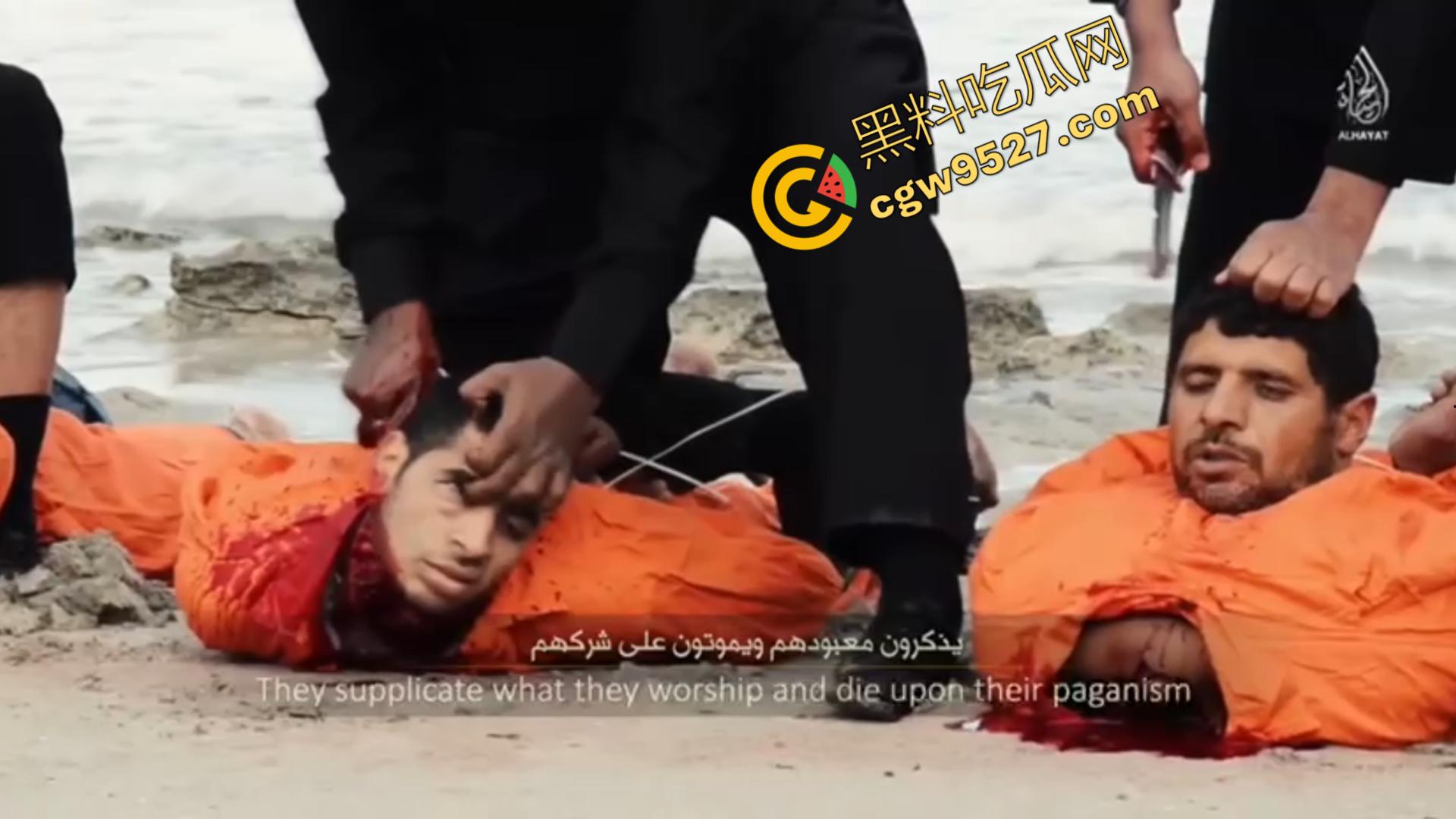 血染海滩!印度刽子手的恐怖行刑现场,犯人被无情割头,现场血流成河,恐怖至极,胆小者勿入!-8