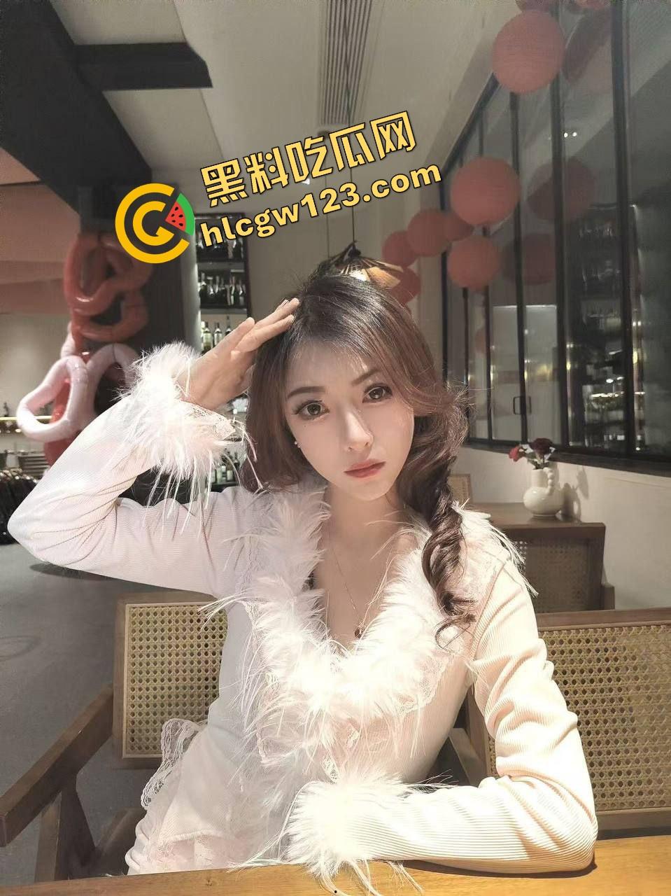 泡完脚直接车震,带上车开到地下车库直接开骑。妹子大尺寸操到娇喘连连 哥哥你戳到宫口了!-6