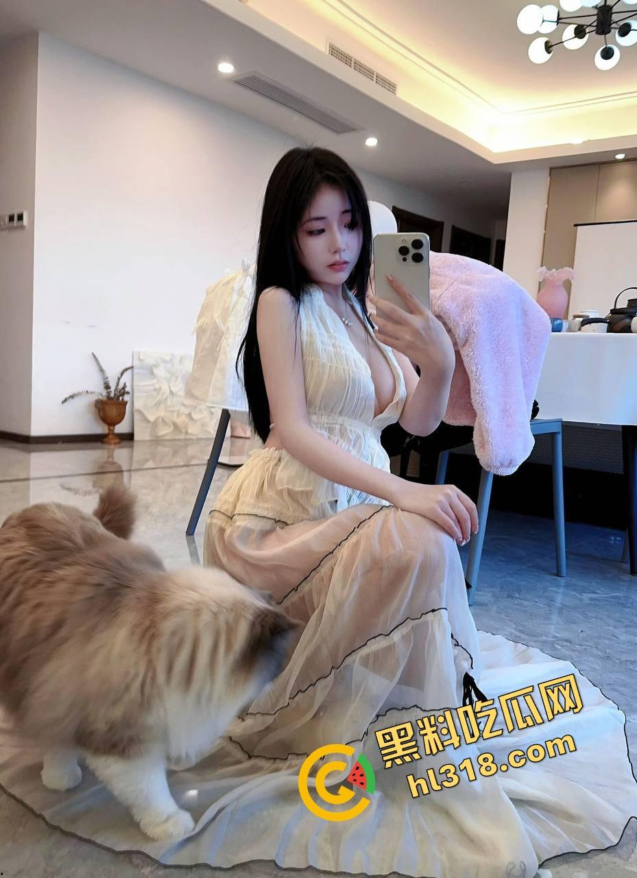 台湾巨乳网黄『Aka』被巴西小钢炮爆操,小屌配大奶花活玩到极致,兵器虽短耐操才是真王道!-2