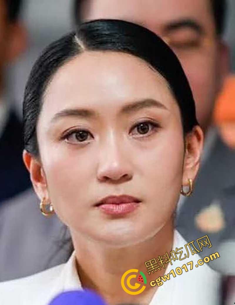 泰国女总理性爱丑闻泄密！极品巨乳，完美露脸，场景劲爆火辣，网民疯狂点击，震惊全球！-3