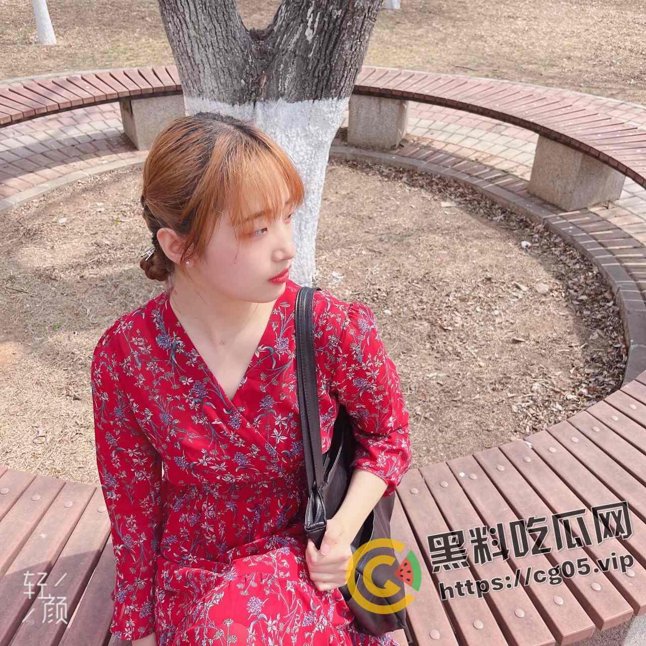 大连商务职业技术学院【王玥可】先天口交足交圣体 做爱视频被绿帽阳痿男朋友曝光求侮辱-3