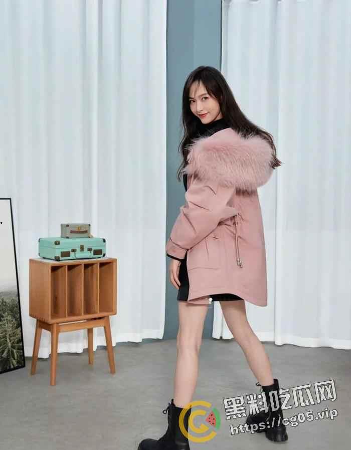 国民女神唐嫣早期黑历史 拍摄杂志写真婚礼装 裙底风光一览无余 原来童年女神是白虎-7