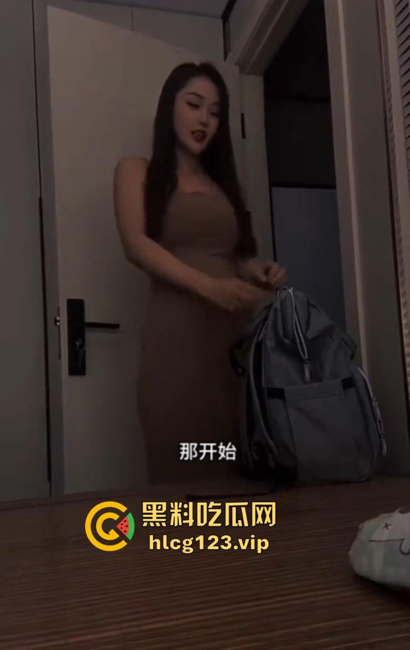 瓜友叫按摩小美按完直接肉丝开干，998帮她解决烦恼！瓜友这波操作太秀！-5