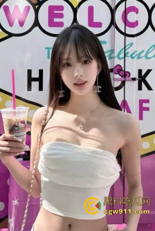 海角乱伦!姐姐这次的主动让人吃惊,穿她舍友的情趣装足交骑乘榨精,极其反差淫荡!-1