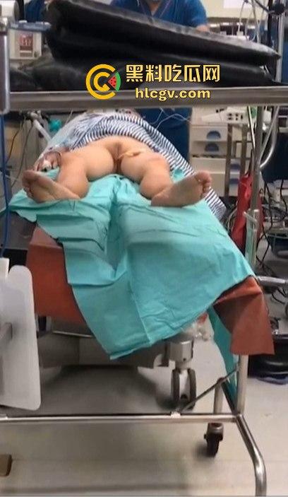 KTV陪酒小妹被灌醉多人轮流操，屁眼外翻像垃圾一样被扔地上！800块的小妹就被玩成这样真TM变态！-9