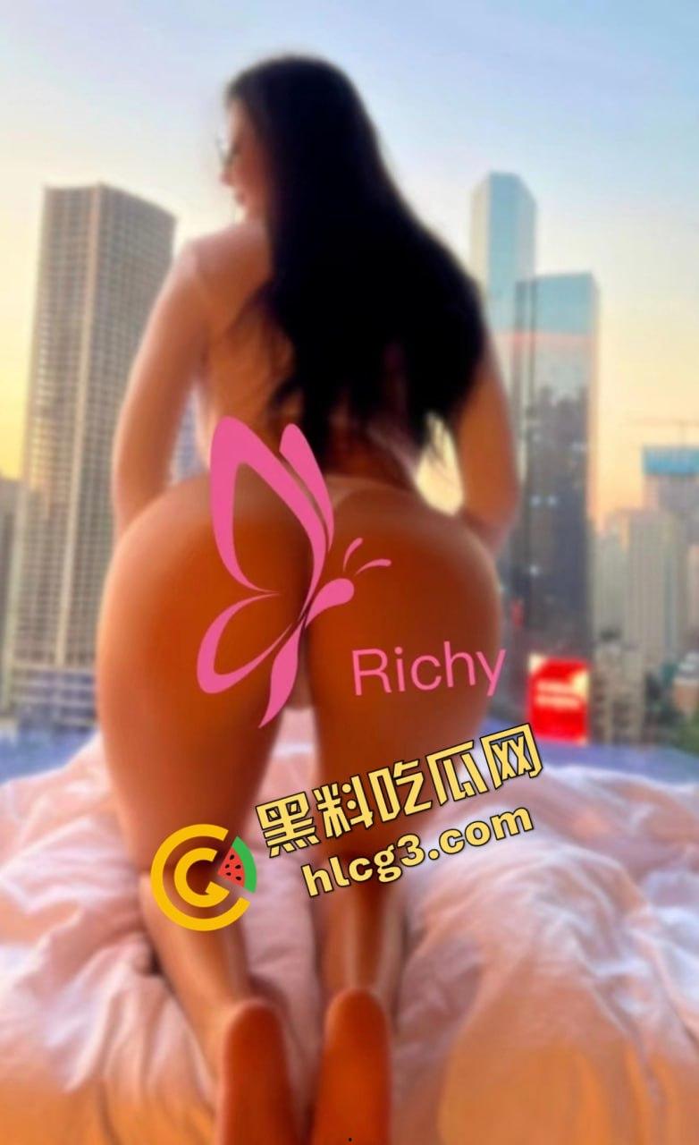 快手微博女神『芷仪宝』大哥私拍视频外泄！1对1露点抠逼喷射自慰视频意外流出，欧洲翘臀让哈登都甘拜下风！-1