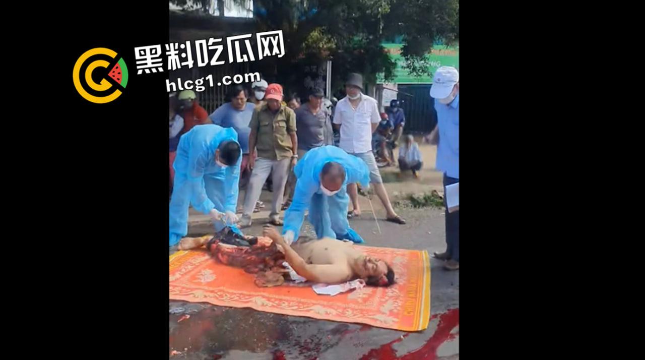 血腥慎入!越南男子钻车底自杀 下半身碾成肉酱 现场画面流出-1