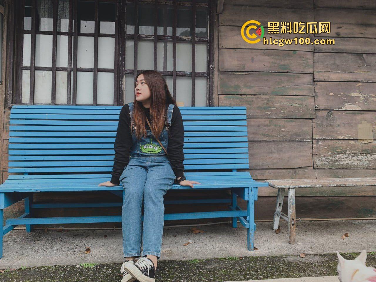 骚气冲天的东莞表妹，丰满骚货在家被内射爽翻，小萝莉表妹边看电视边听春宫曲，家庭伦理剧直冲热搜！-1