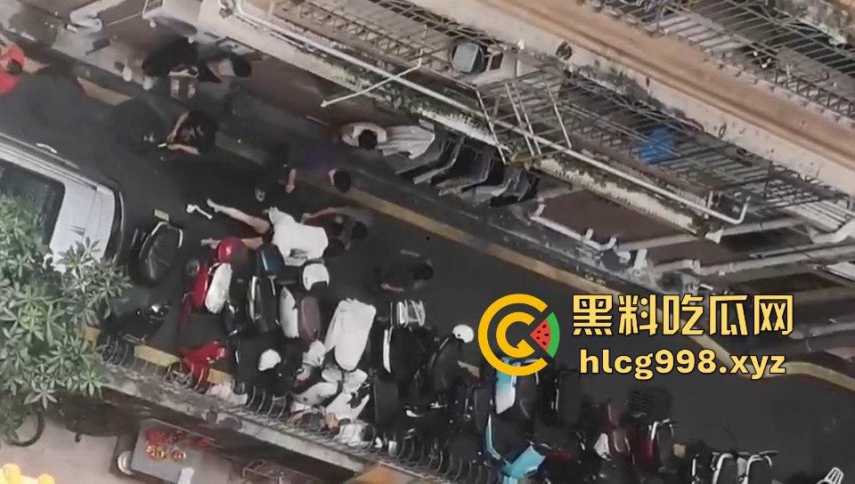 深圳离谱男自杀!上吊不够,还跳楼!楼下邻居吓得魂都飞了!-5