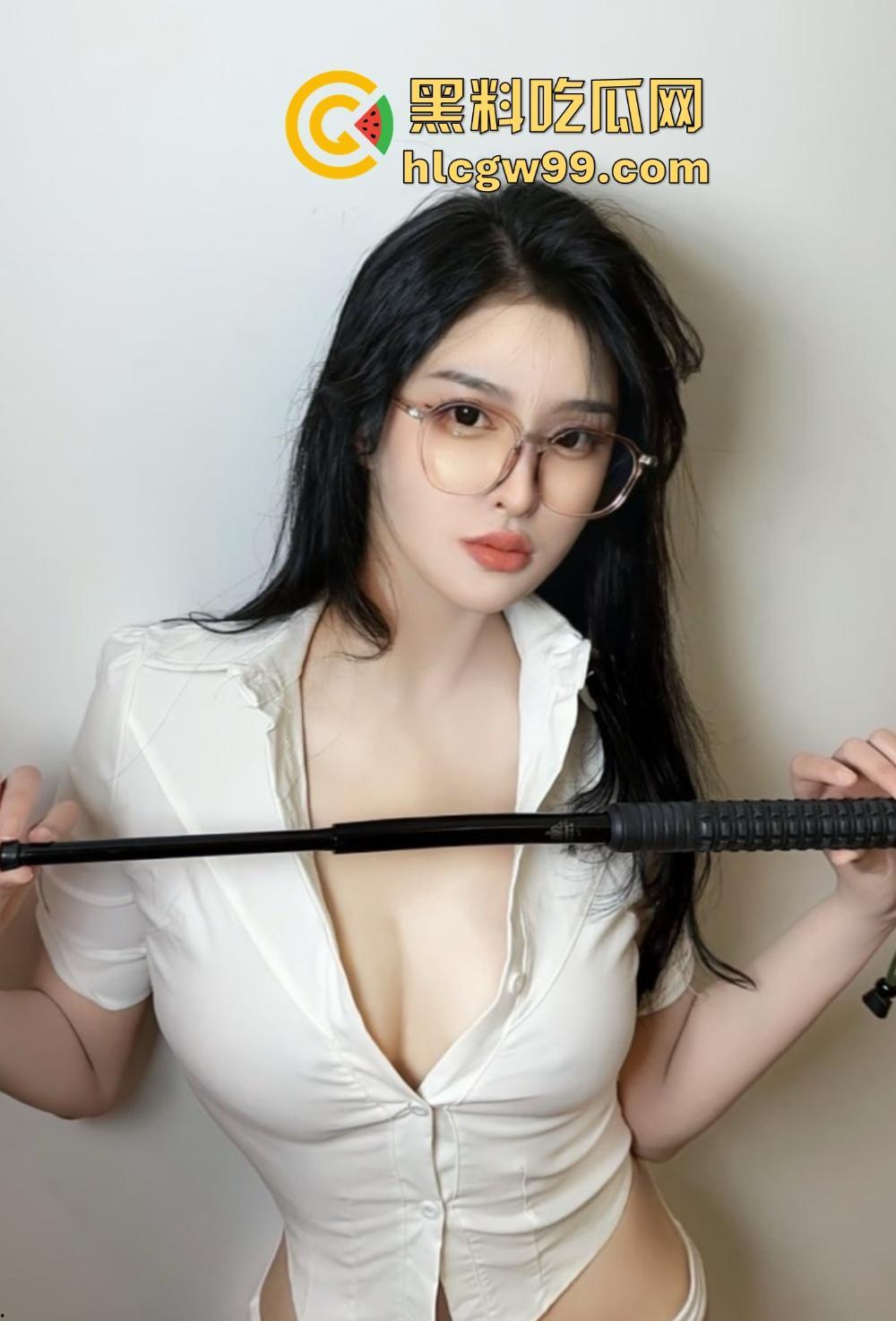 杭州名媛【莎莎】曝光，细腰丰乳肥臀奶子又白又大，富哥专用精盆，联动闺蜜被金主调教啪啪！-4