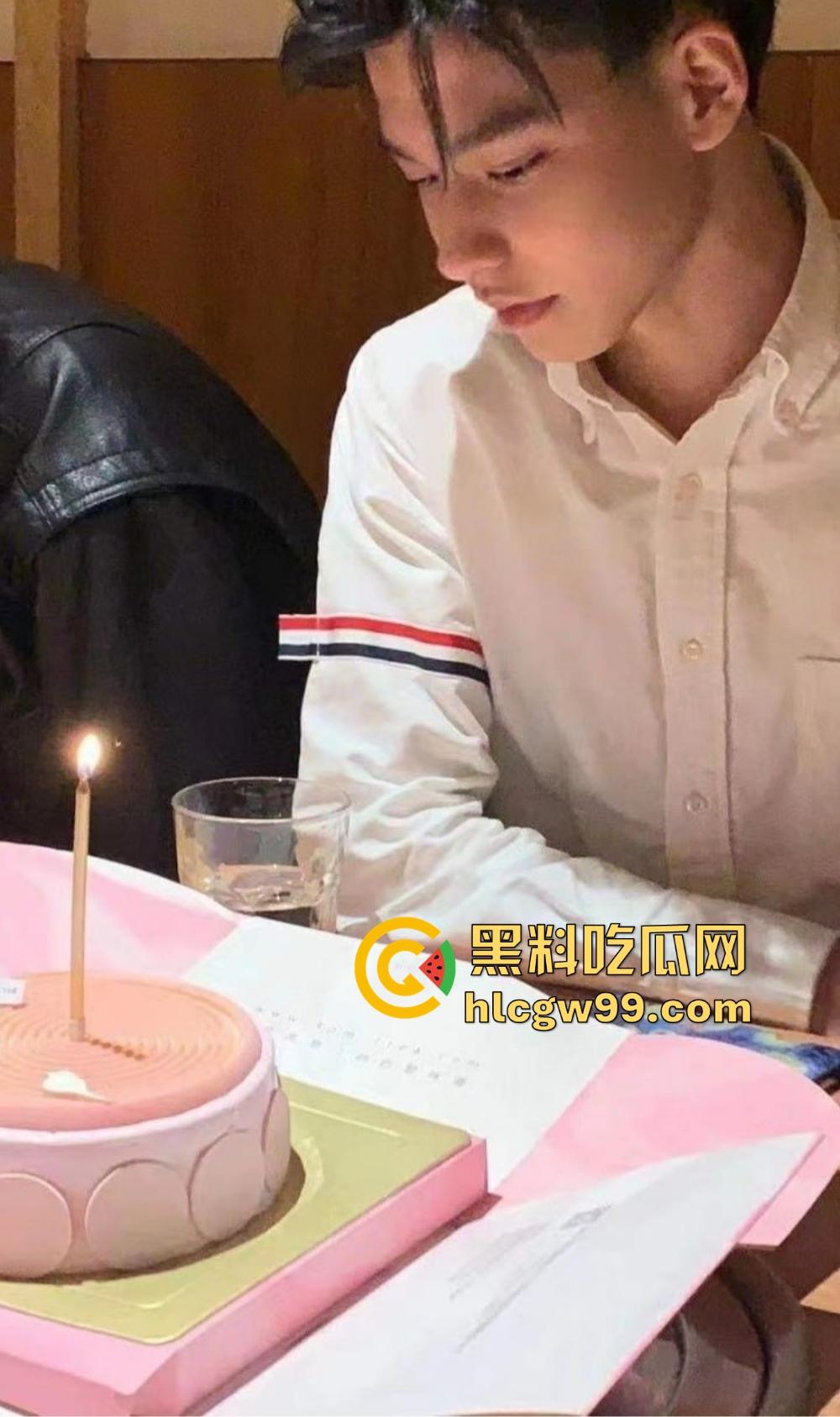 杭州名媛【莎莎】曝光，细腰丰乳肥臀奶子又白又大，富哥专用精盆，联动闺蜜被金主调教啪啪！-8